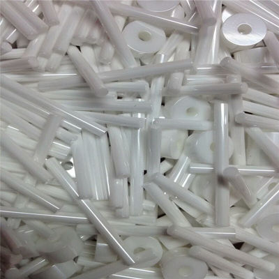 Alumina van de slijtageweerstand 3.9g/cm3 de Ceramische Industriële Isolatie van Verbindingsstaven