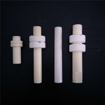 Alumina van de slijtageweerstand 3.9g/cm3 de Ceramische Industriële Isolatie van Verbindingsstaven