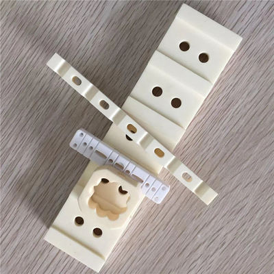 Alumina van de de Hardheidsslijtage 99% van de corrosieweerstand Ceramisch Blad