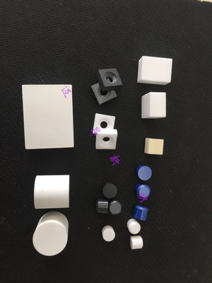 Ceramische de isolatiepijler Met hoge weerstand van het hoge zuiverheids industriële yttrium gestabiliseerde zirconiumdioxyde