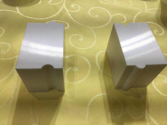 Van het de Kubuszirconiumdioxyde van het precisie1300hv de Machinebewerkbare Ceramische Blok Ceramische Delen