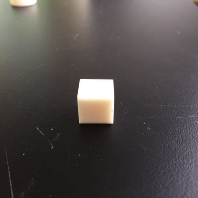 Van het de Kubuszirconiumdioxyde van het precisie1300hv de Machinebewerkbare Ceramische Blok Ceramische Delen