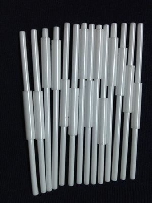 Het yttrium stabiliseerde de Witte 1300HV-Poreuze Ceramische Staaf van Zirconiumdioxyde Ceramische Staven
