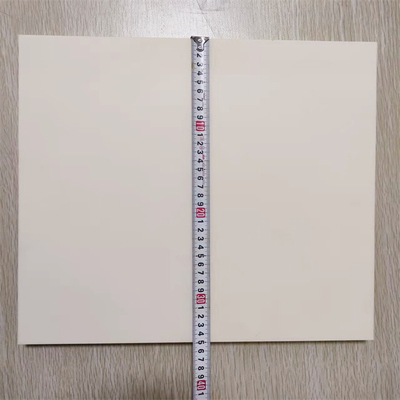 Weerstandsalumina Ceramische Plaat Vlotte Oppervlakte op hoge temperatuur