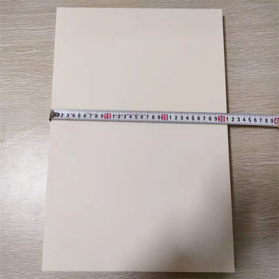 Weerstandsalumina Ceramische Plaat Vlotte Oppervlakte op hoge temperatuur